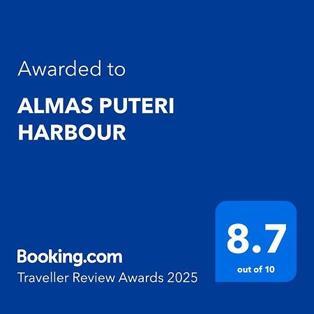 Апартаменти Almas Puteri Harbour Нусаяя Екстер'єр фото